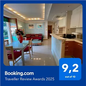Casa Norb - With Private Parking Appartamento